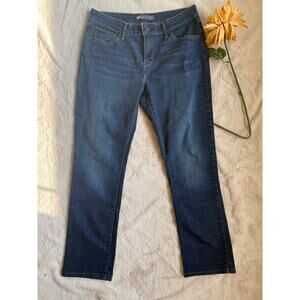 Levi's Bold Curve  Classic Rise Straight Leg Size 11